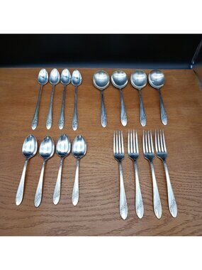 Tudor Plate Queen Bess II Flatware Set 4 Place Settings Cream Soup Spoons Oneida